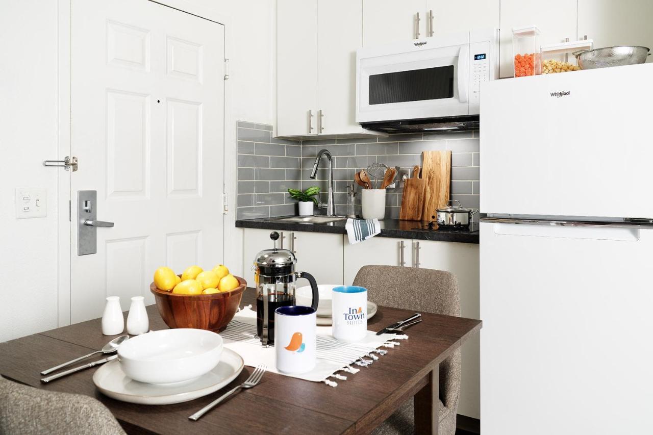Intown Suites Extended Stay Arlington Tx - Oak Village Екстериор снимка